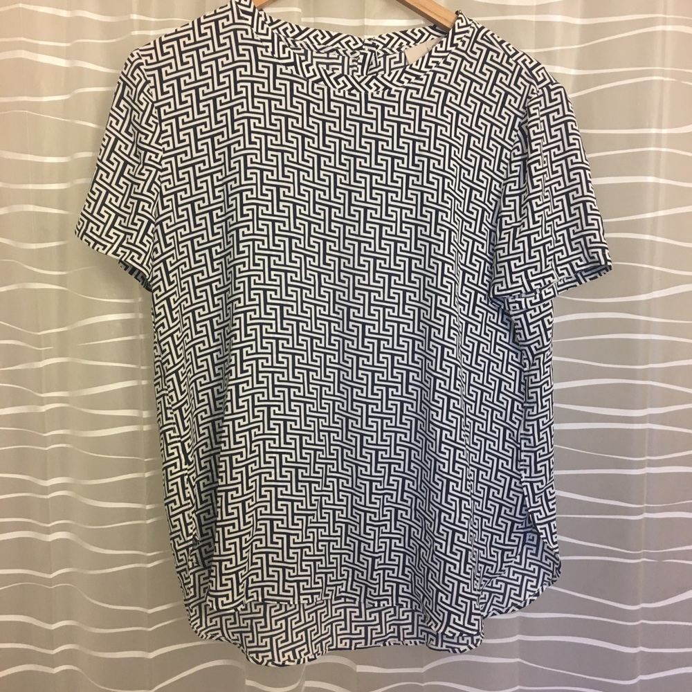 LOFT🔸Navy blue & white blouse